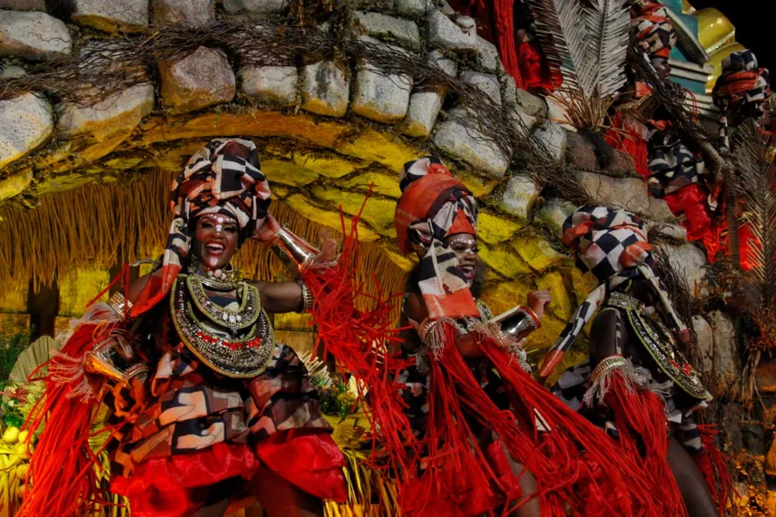 Veja o desfile da União de Maricá em fotos