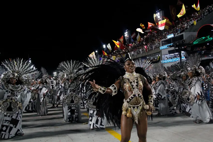 Veja o desfile da União de Maricá em fotos