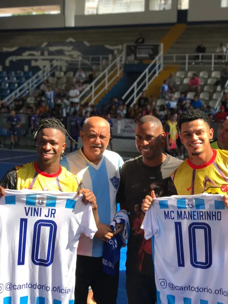 Do Porto do Rosa à Copa do Mundo: carregando o nome de São Gonçalo, Vini Jr. vira maior esperança do hexa
