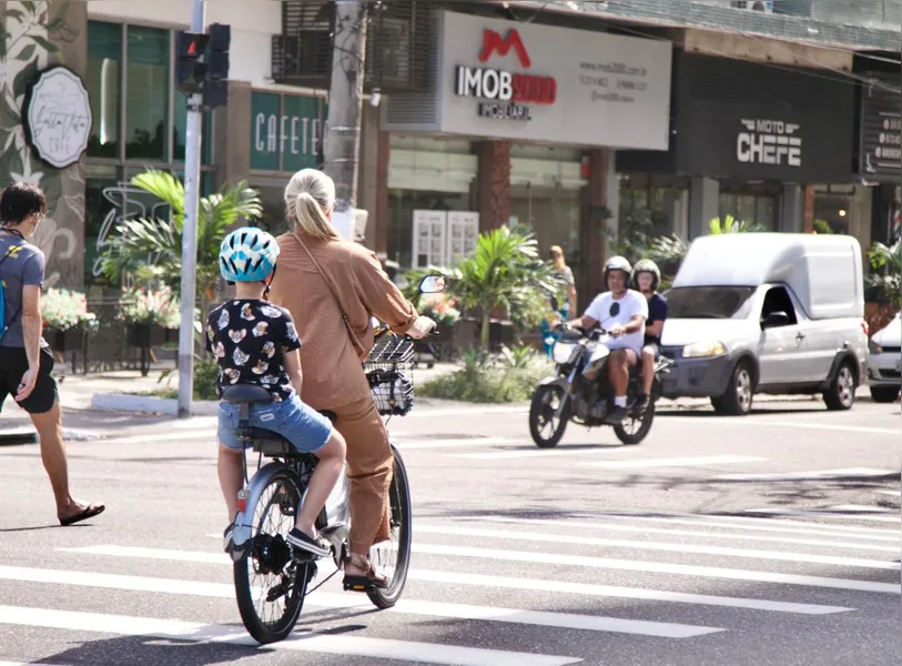 Expansão de bicicletas elétricas e patinetes impulsiona debate sobre regulamentação