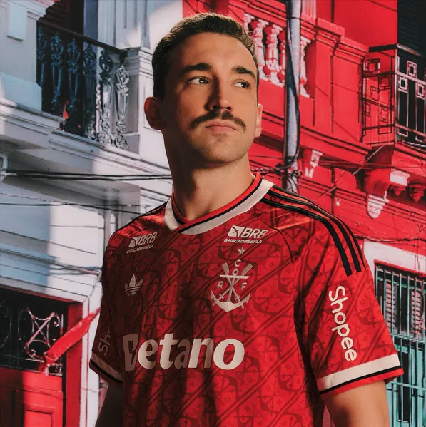 Flamengo anuncia novo terceiro uniforme; confira