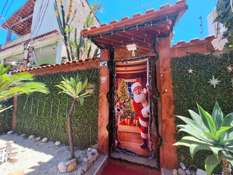 Já é Natal em Alcântara! Decoração temática em residência mantém tradição no bairro
