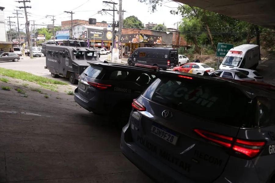 Megaoperação no Complexo do Salgueiro recupera veículos roubados