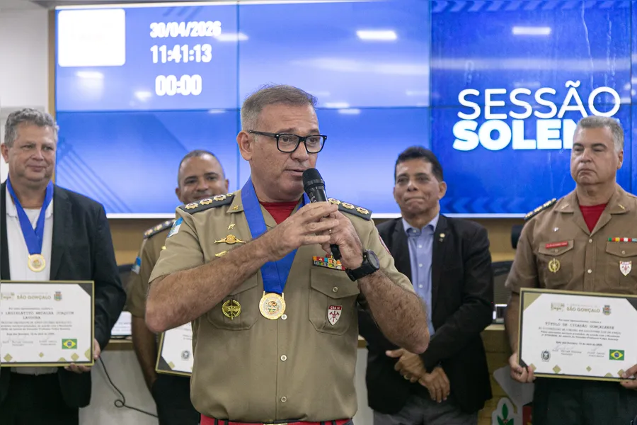 Militares do Corpo de Bombeiros recebem menções e medalhas da Câmara Municipal de São Gonçalo