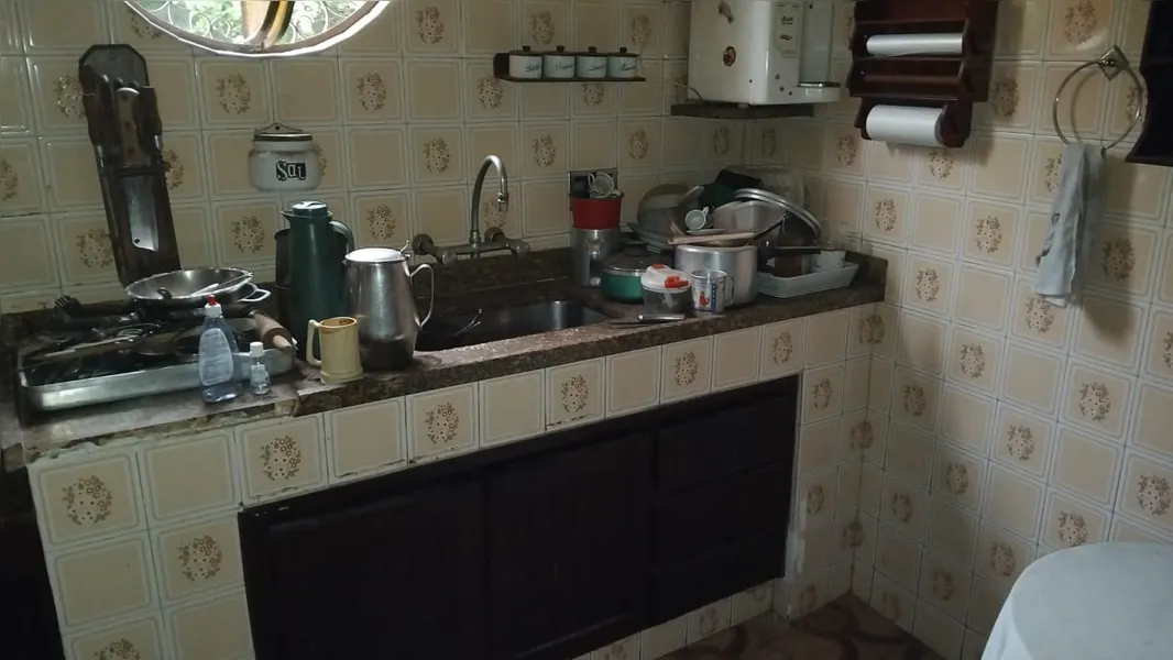 Obra da Águas do Rio deixa morador do Mutondo sem água desde 2024