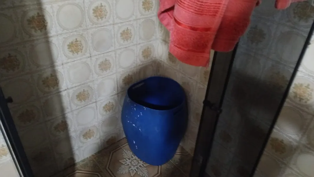 Obra da Águas do Rio deixa morador do Mutondo sem água desde 2024