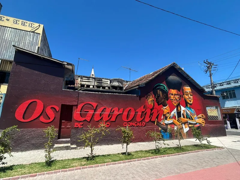 Povo Preto: Projeto homenageia gonçalenses renomados na música, esporte e arte através de murais espalhados pela cidade