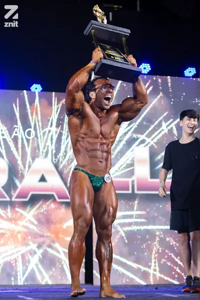 Professor fisiculturista do Mutuá  é campeão dos estreantes da BRAFF