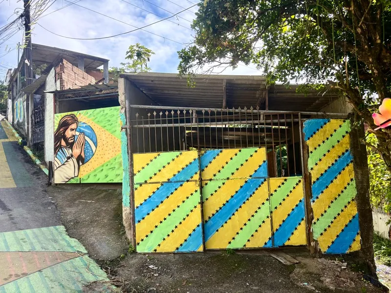 Ruas de São Gonçalo ganham cores e homenagens ao futebol na contagem regressiva para a Copa do Mundo 2026