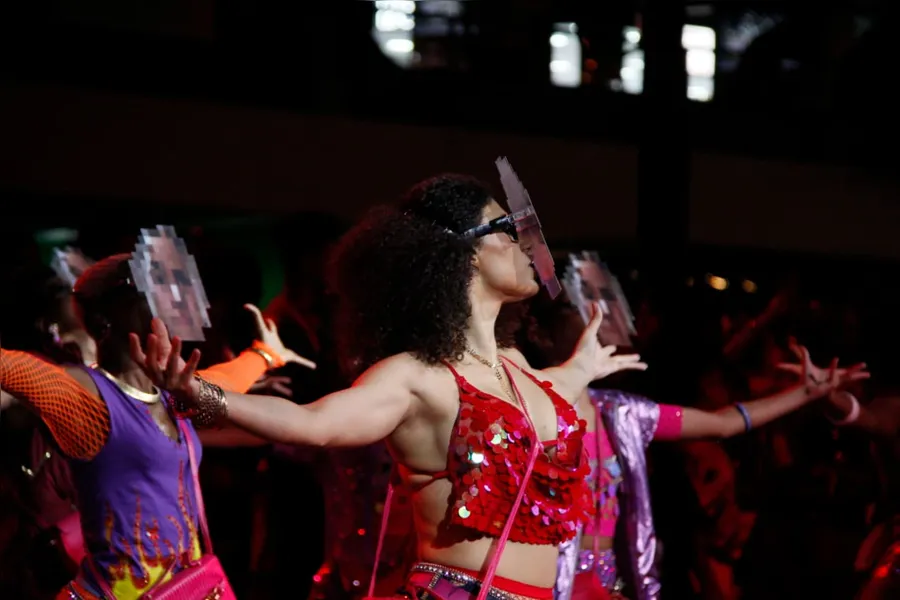 Veja o desfile da Porto da Pedra, de São Gonçalo, em fotos