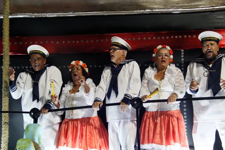 Veja o desfile da Porto da Pedra, de São Gonçalo, em fotos