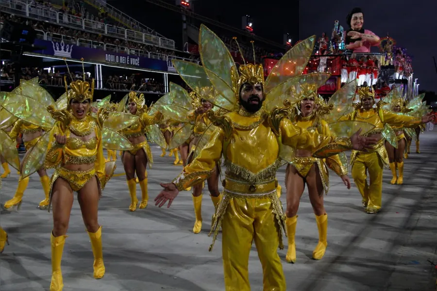 Veja o desfile da Porto da Pedra, de São Gonçalo, em fotos