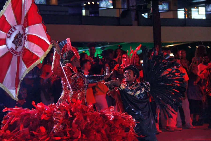 Veja o desfile da Porto da Pedra, de São Gonçalo, em fotos