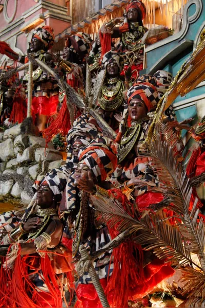 Veja o desfile da União de Maricá em fotos