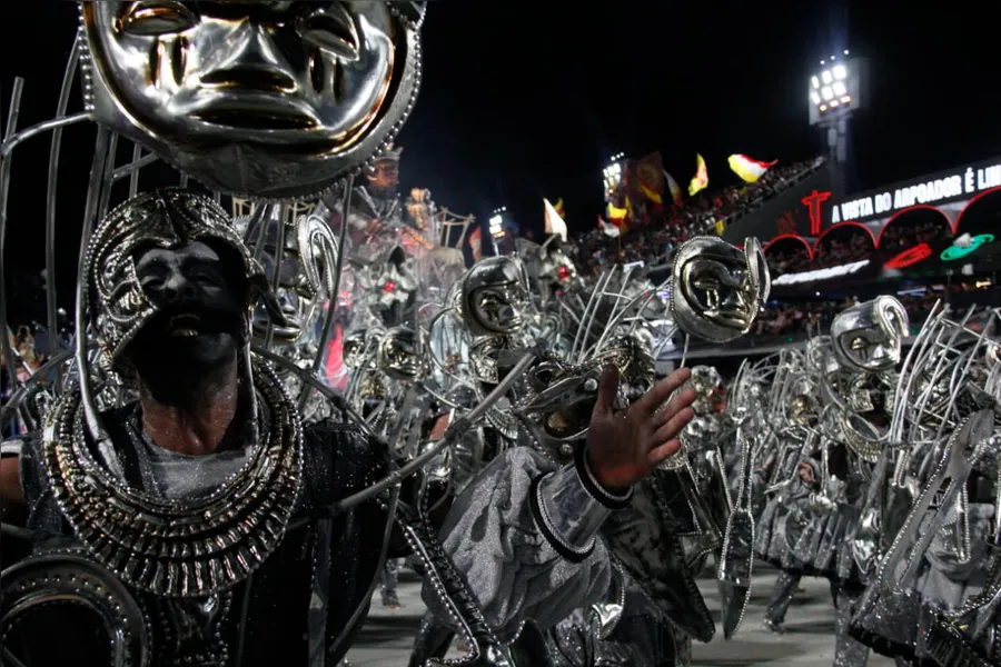 Veja o desfile da União de Maricá em fotos