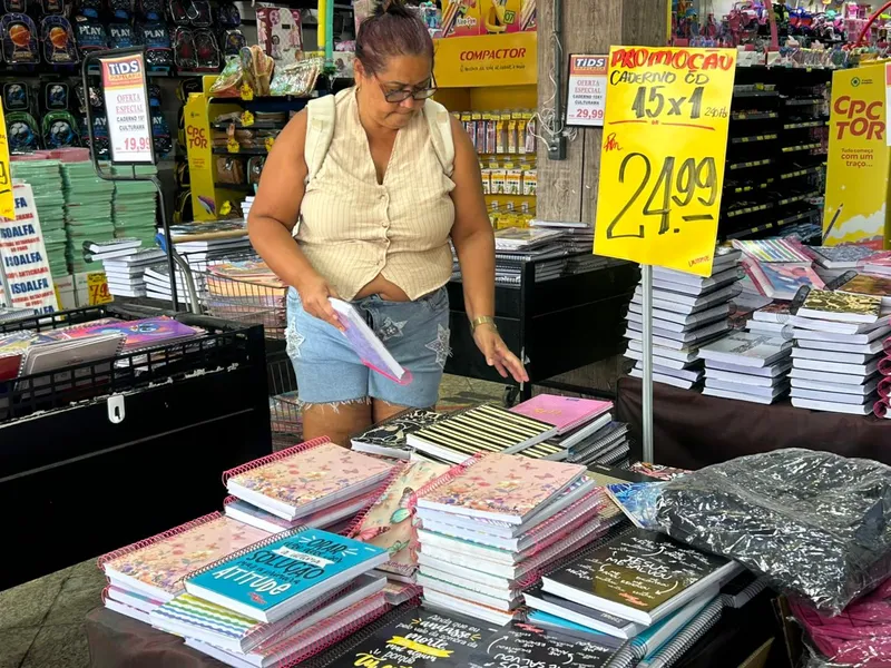 Volta às aulas: Veja como está a procura pela lista de material escolar em Niterói e região