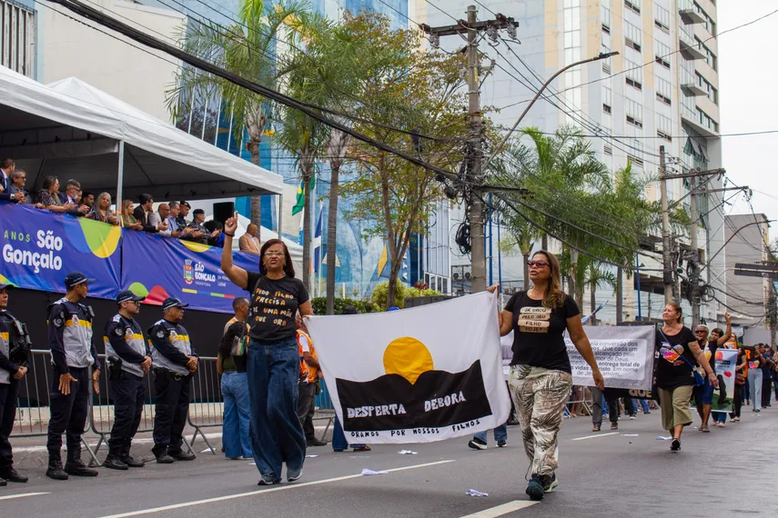 São Gonçalo comemora aniversário de 136 anos com tradicional desfile no centro da cidade
