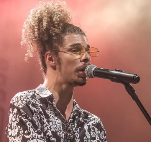 O cantor e intérprete Danilo Minarini conquistou o 3º lugar no Femasg