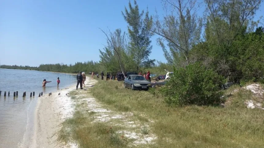 Na tarde de domingo (28) a fiscalização esteve na Lagoa de Araruama