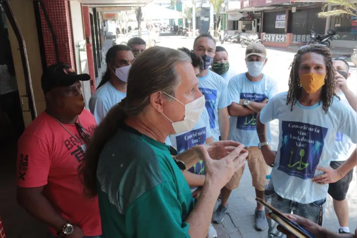 Músicos tentaram um encontro com o secretário de cultura, mas ele não compareceu por motivos de saúde