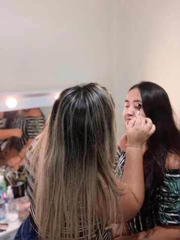 Rafaela se formou como maquiadora no início do ano