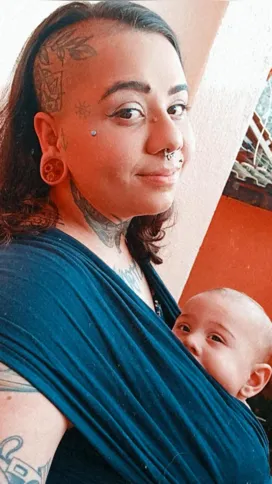 Ana Carolina mora com o filho em Nova Cidade 