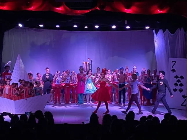 É no Teatro Armazém que ocorrem diversos espetáculos em SG 