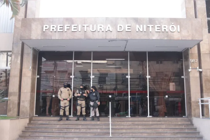 Manifestação foi acompanhada por  agentes da Guarda Municipal