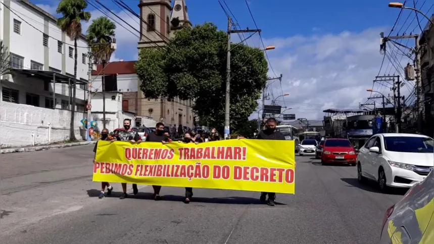 Manifestação de comerciantes em São Gonçalo