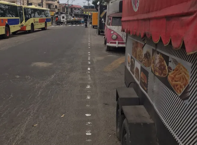 Imagem ilustrativa da imagem Praça da Trindade terá novas regras para comerciantes que atuam no entorno