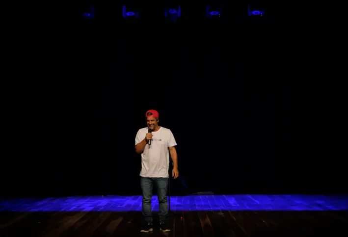 Imagem ilustrativa da imagem ‘Os Três Malandros da Praça’ no palco do Teatro Municipal de São Gonçalo