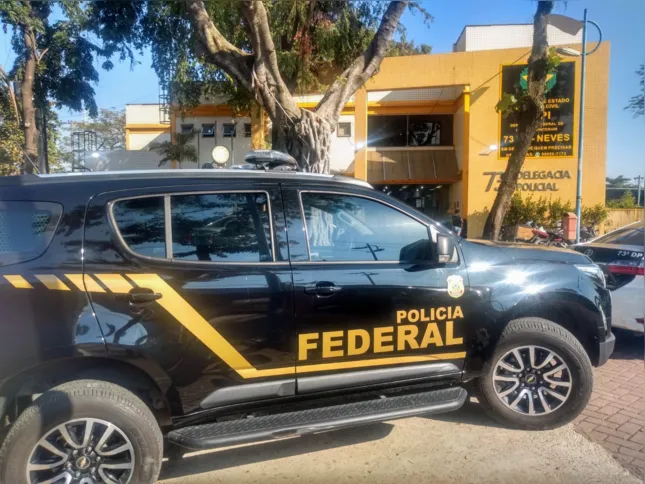 PF pede ajuda da população para encontrar os criminosos