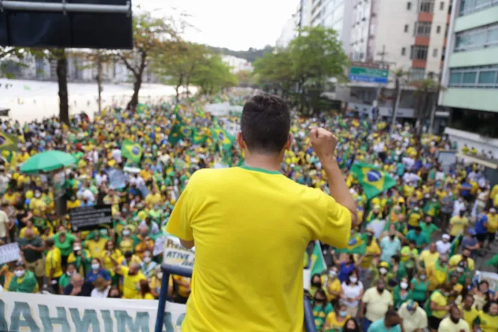 Um integrante do grupo pró-armas foi convidado 