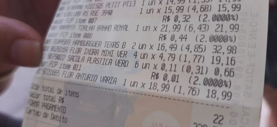 A lei proíbe que as sacolas sejam cobradas em SG 