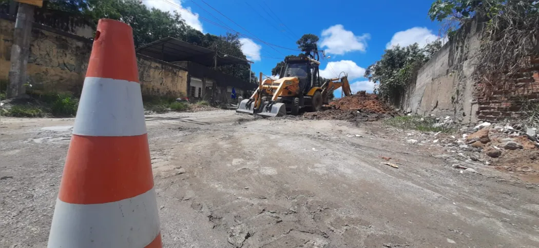 A prefeitura atua na região, mas pode não fazer obras nas vias inteiras
