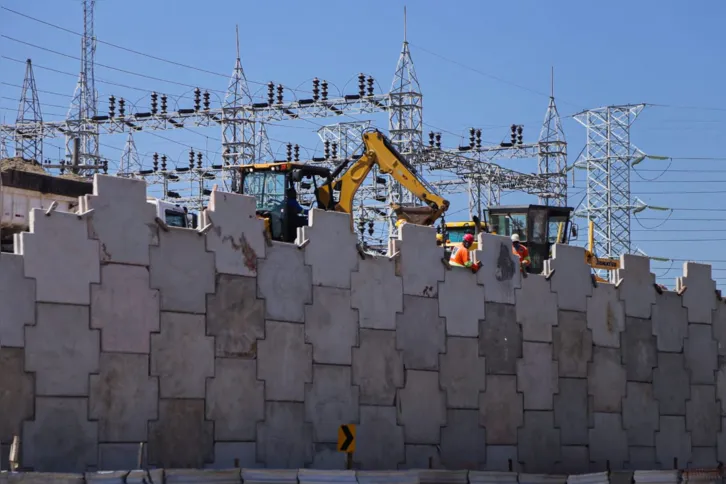 As obras do viaduto seguem em andamento