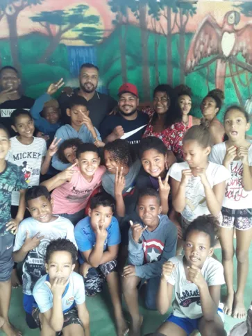 Imagem ilustrativa da imagem Projeto leva esperança através do esporte a crianças da comunidade dos Tabajaras, em São Gonçalo
