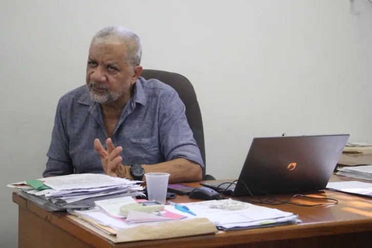 Superintendente financeiro, Ademir Nunes, explica que repasses estão atrasados e dívidas não foram pagas