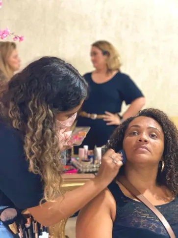 No evento anterior, também foram oferecidos serviços para as mulheres