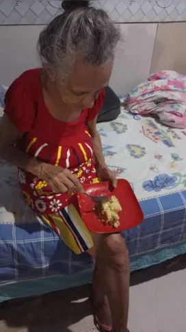 Esta é a roupa que a idosa usava quando desapareceu