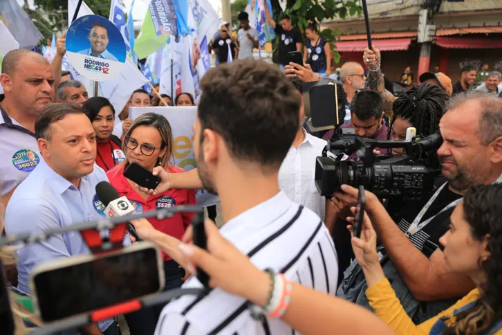 O candidato percorreu a região da Baixada Fluminense na manhã desta quarta-feira (14)