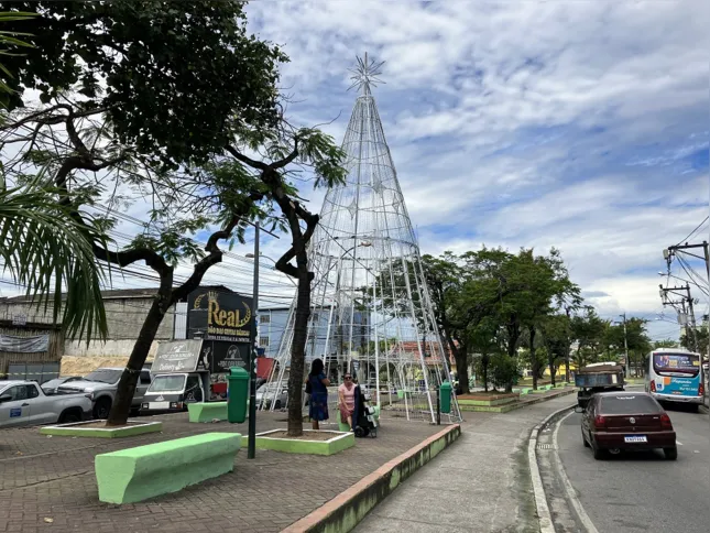 A ação faz parte do “Natal de Novas Luzes – Um novo tempo já começou” cujo objetivo é espalhar a magia pela cidade