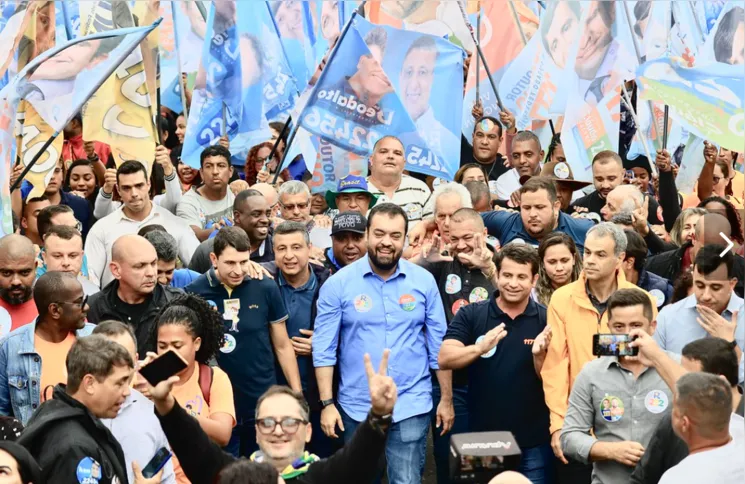 Cláudio Castro (PL) realizou uma caminhada em Nova Iguaçu