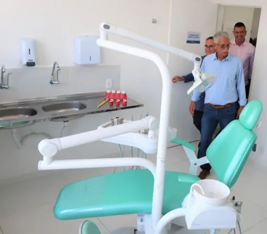 A unidade, que atende em média a 190 pessoas por semana, agora conta com consultórios novos, ambiente climatizado, novos consultórios de odontologia e ginecologia