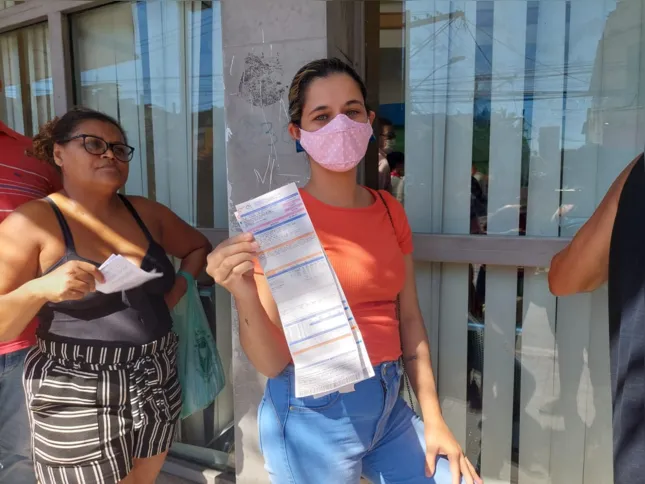 A pedagoga Nathália tirou um tempo de sua rotina para ficar ali