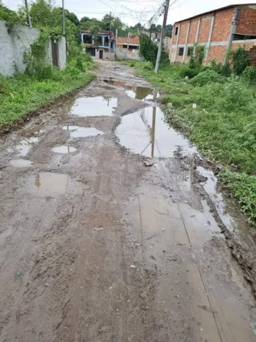 O esgoto está a céu aberto