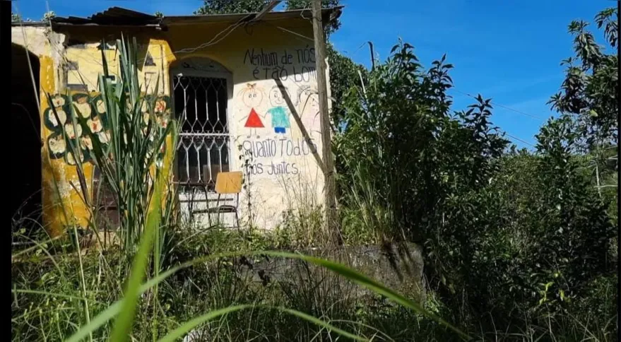 Escola “Estrela do Amanhã”, fundada em 1992, no alto do morro de Monte Formoso, São Gonçalo/Rio de Janeiro