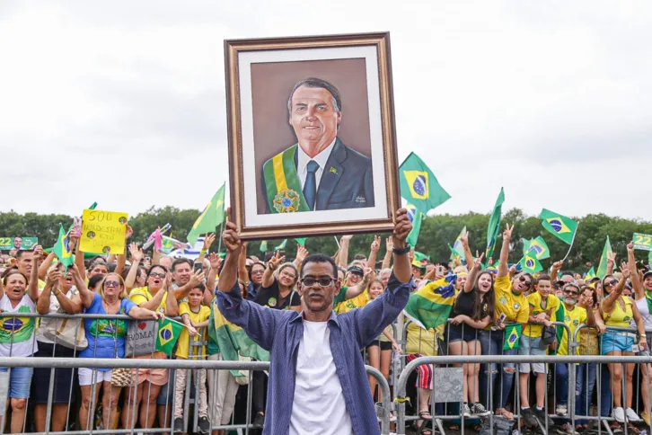 Além de Bolsonaro, o prefeito de São Gonçalo, Capitão Nelson, teceu falas em apoio ao representante de seu partido (PL).
