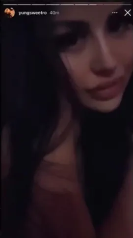 Em seu perfil no Instagram, a modelo afirma que Travis trai Kylie toda noite e que a cidade inteira vê isso acontecendo
