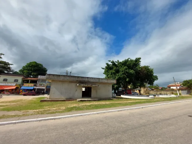 Comerciantes dizem que a obra tem prejudicado os negócios